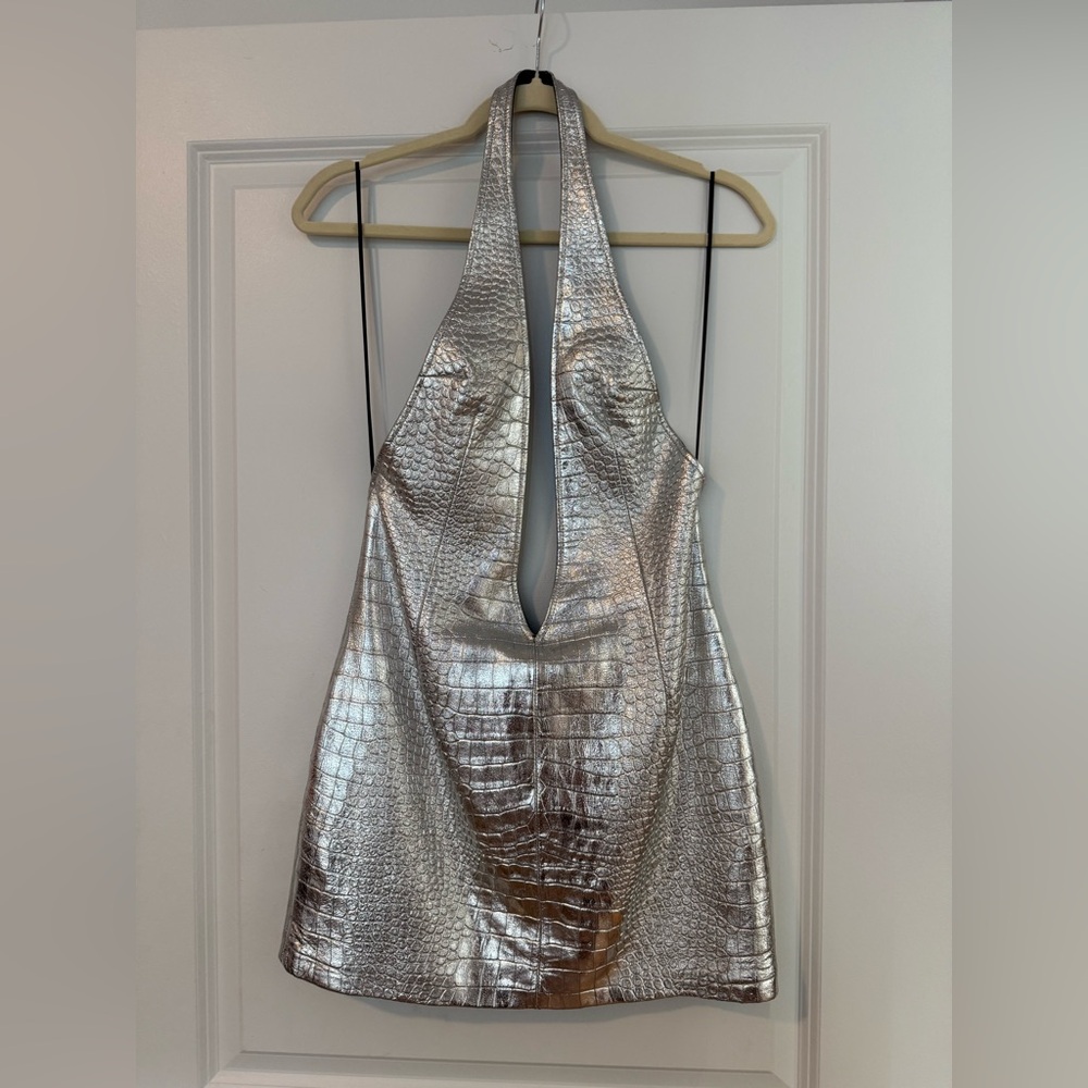 LaQuan Smith Metallic Silver Backless Dress